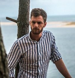 HUGO BESSON